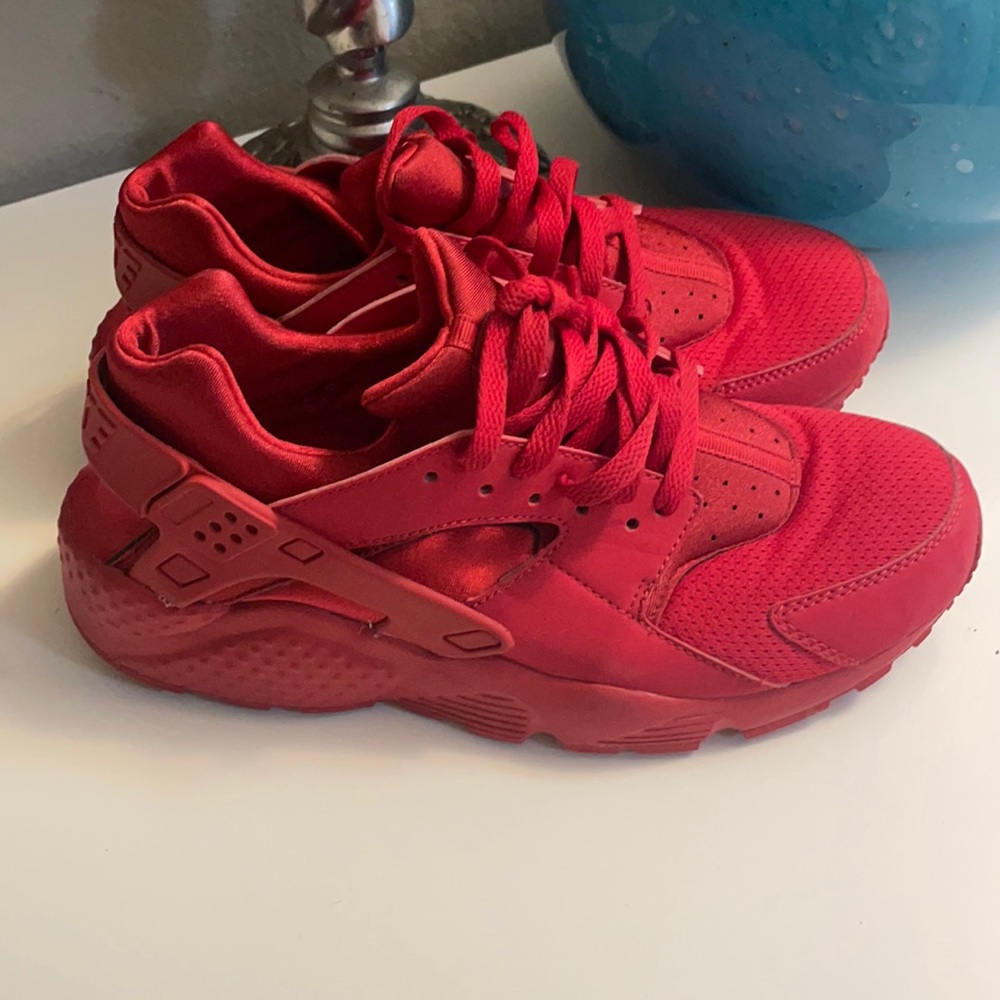 Nike shoes red size 7